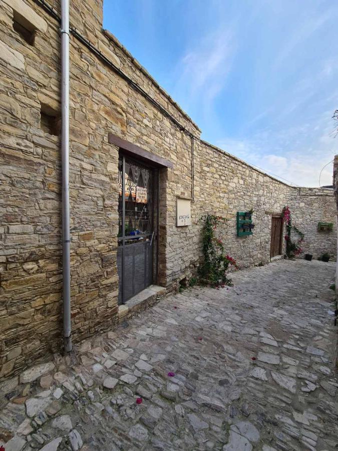 Christiana'S Stone Studios Lefkara Bagian luar foto