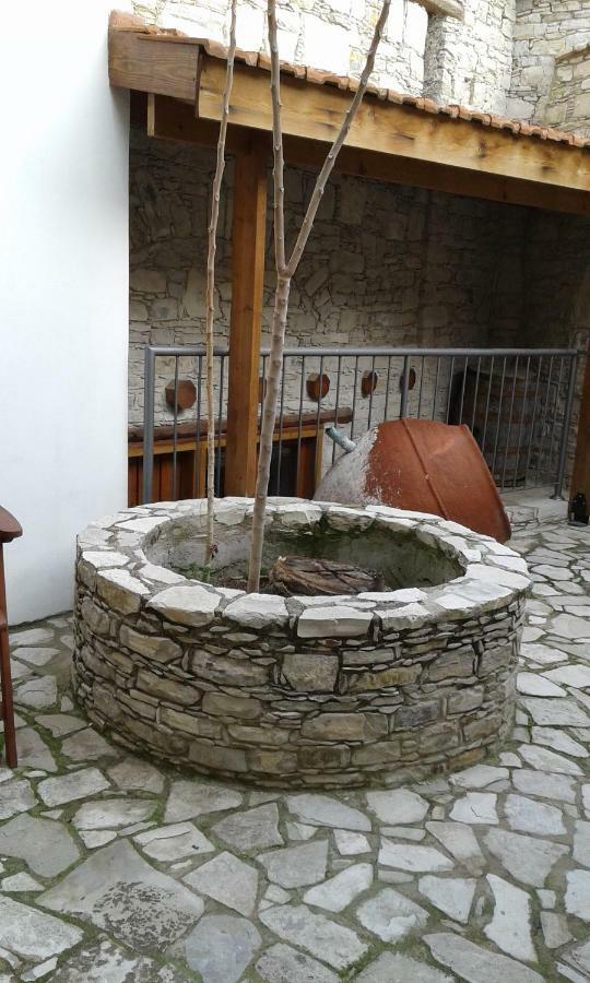 Christiana'S Stone Studios Lefkara Bagian luar foto